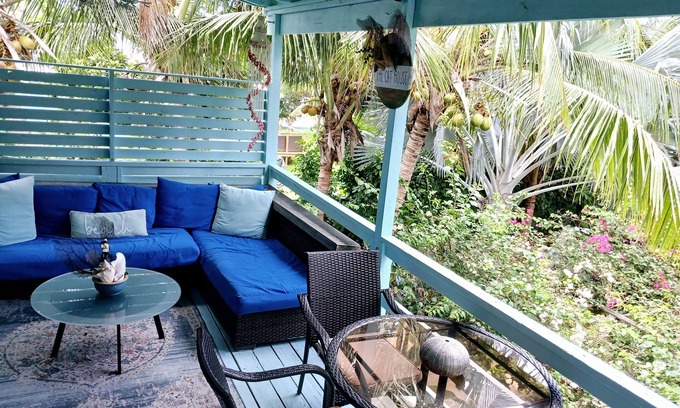 Spanish Wells Apartment | Quiet garden Retreat. Close to everything, especially the beach. Bikes, SUP's.