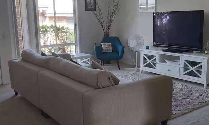 Central Coast Apartment | Quiet getaway on the coast