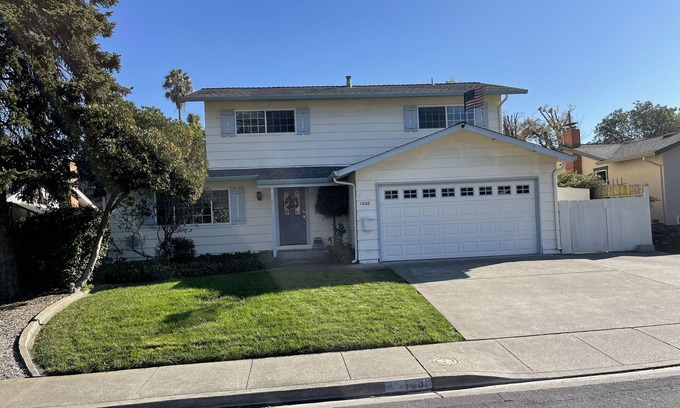 Benicia House | Quiet & handy family friendly in convenient location & quick access to 580 &town