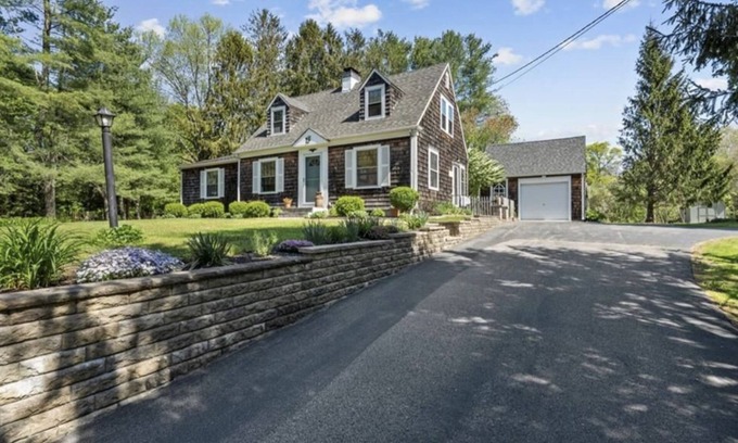 Wood River Junction House | Quiet haven near RI’s most beautiful beaches