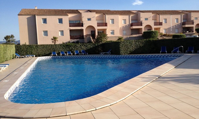 Saint-Cyprien Plage Apartment | QUIET, HIGH STANDING, LARGE TERRACE AND SWIMMING POOL NEAR THE BEACH