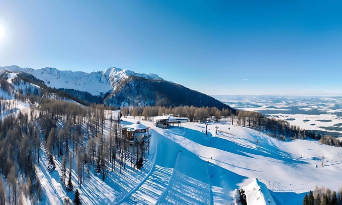 Neuhaus House | Quiet holiday home near ski resort