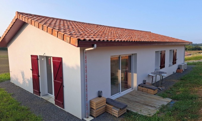 Guiche Villa | Quiet house for vacations with family or friends.