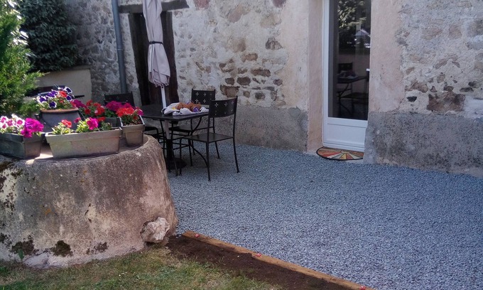 Bord-Saint-Georges House | Quiet house