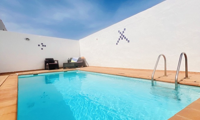 La Asomada Villa | Quiet house with spectacular views to Isla de Lobos and Fuerteventura.