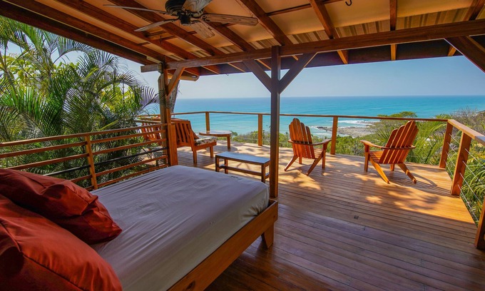 Mal Pais House | Quiet Jungle House with panoramic Ocean View