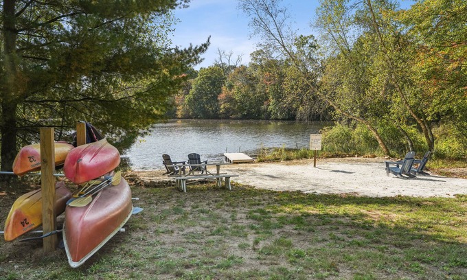 Kenvil House | Quiet Lakeside Boho Home for Displaced, Relocating and Professional Families