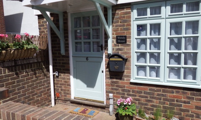 Eastbourne City Centre House | Quiet Location In The Heart Of Eastbourne