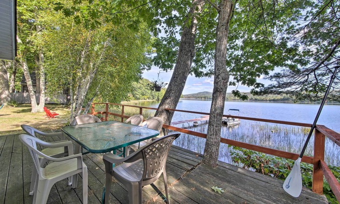 Appleton Cottage | Quiet & Lovely Lakefront Cottage for Families!