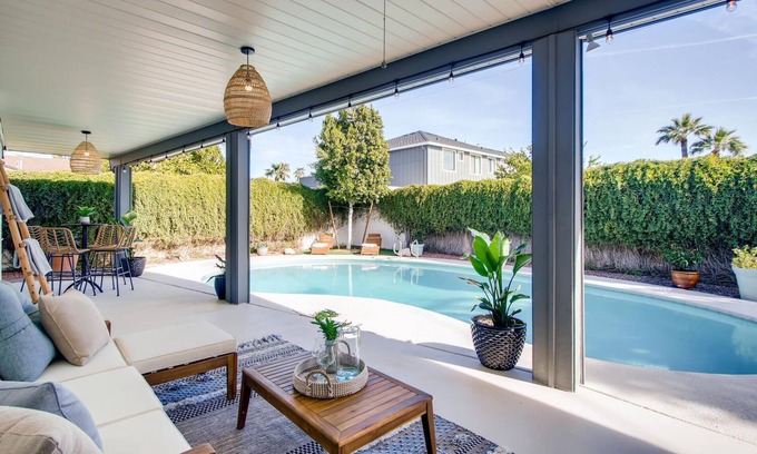 Melrose Meadows House | Quiet Luxury Retreat in Old Town Scottsdale - Saltwater Pool