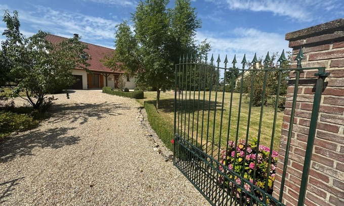 Le Mesnil-Lieubray Villa | Quiet, modern family cocoon 1h30 from Paris. Sleeps 12, ideal for families