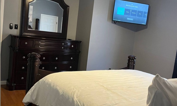 Gentilly Terrace Apartment | Quiet Modern Gentilly Duplex