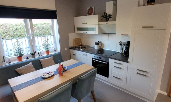 Papenburg Apartment | Quiet, newly renovated apartment in Papenburg, close to the center