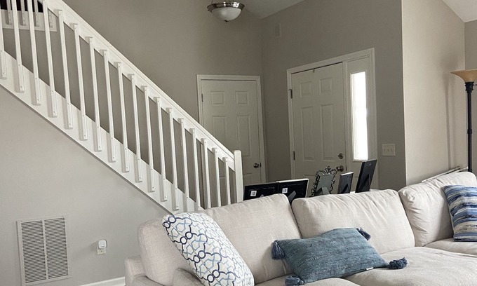 Fort Wayne Condo | Quiet north side getaway