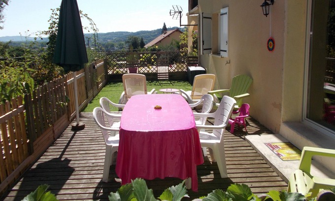 Terrasson-la-Villedieu House | Quiet on the heights of Terrasson