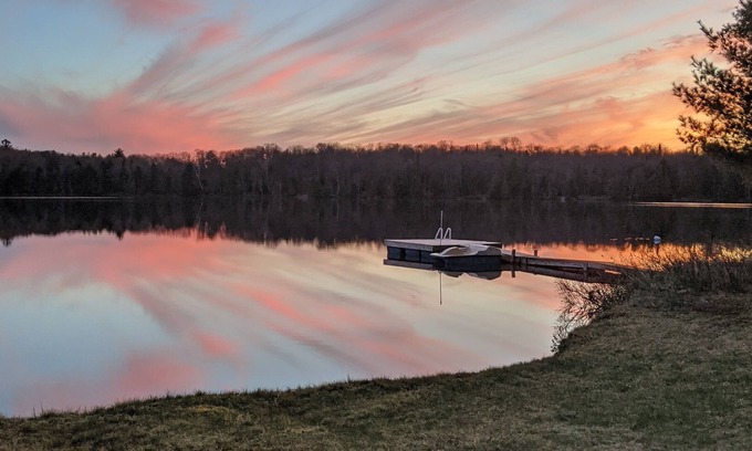 Highlands East Cottage | Quiet, private lake getaway in Haliburton County - Loon Call Landing