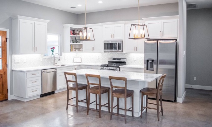 Fayetteville House | Quiet/private location, close to Round Top & small child friendly!