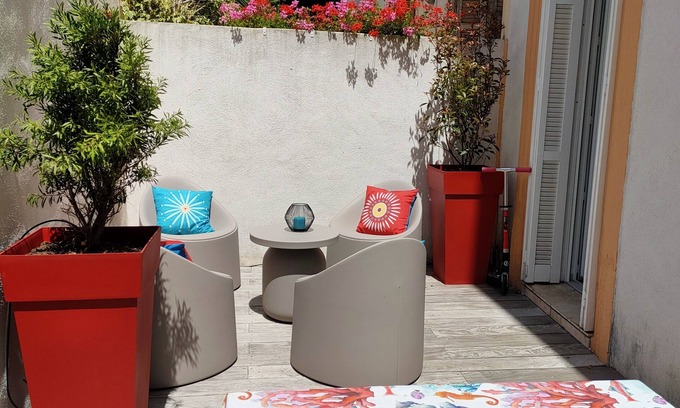 Ajaccio Apartment | Quiet, private patio/terrace, town centre, 5 mins walk from the 1st beach