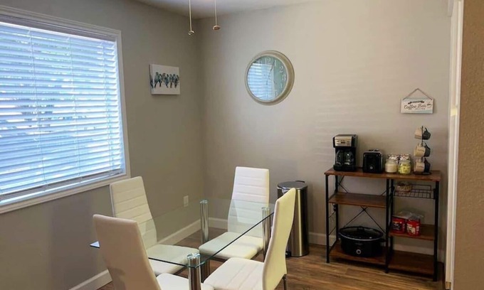 Clovis Condo | Quiet Professional- Clean, Quiet, Convenient-Clovis, NM
