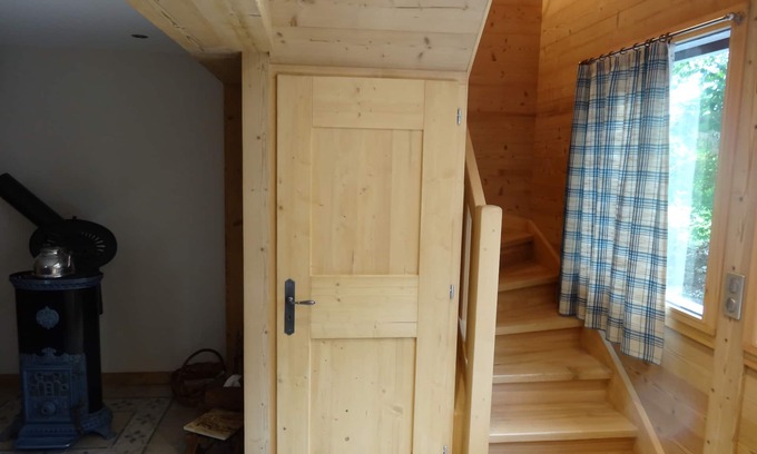 Thones Apartment | Quiet, recent* apartment with garden, close to ski resorts.