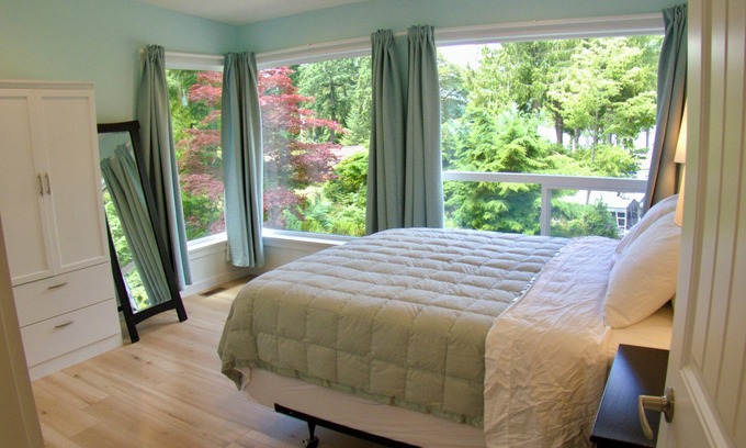 Youbou Apartment | Quiet Retreat