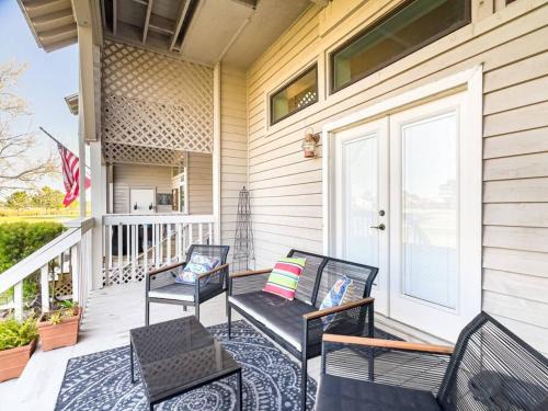 Perdido Pines House | Quiet Retreat-Perdido Bay Golf, Perdido-Orange Beach