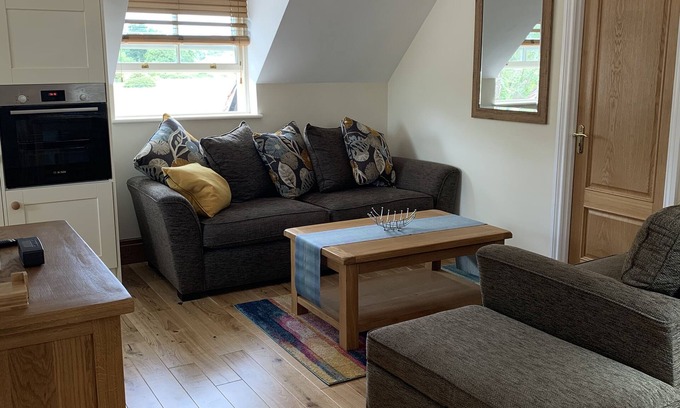 Warsash House | Quiet Retreat with Snug and Meadow Views
