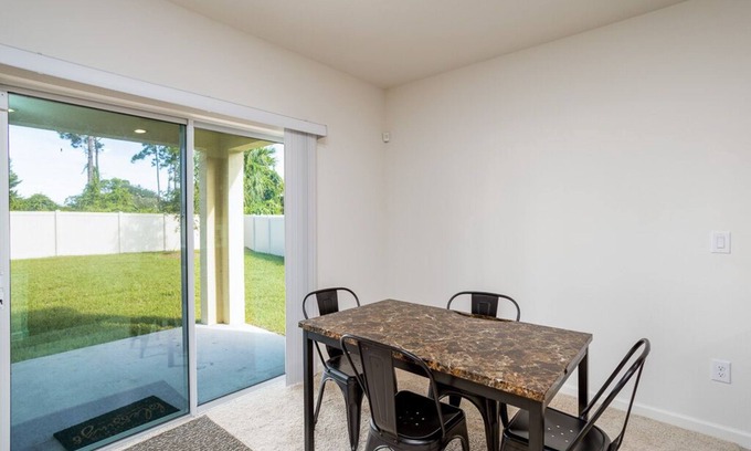 Titusville House | Quiet Scenic location 2br apt close to Orlando Attractions/Kennedy Space Center