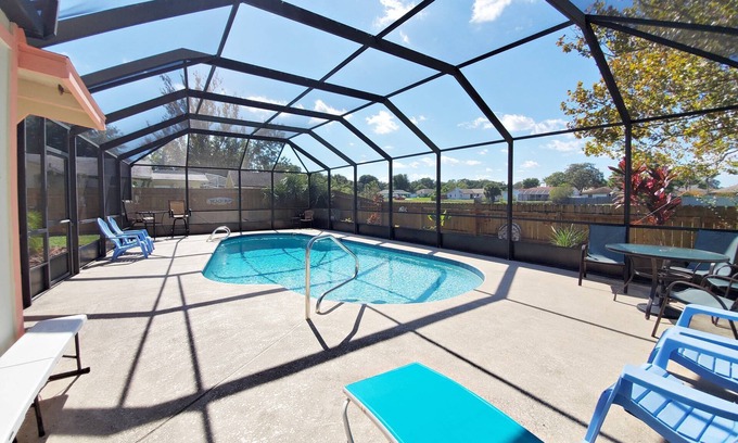 Port Orange House | Quiet Screen Pool Home/Daytona Area-Prvt Yard-Pet/Kid Friendly-Near Beach/Attractions-Secure WiFi!