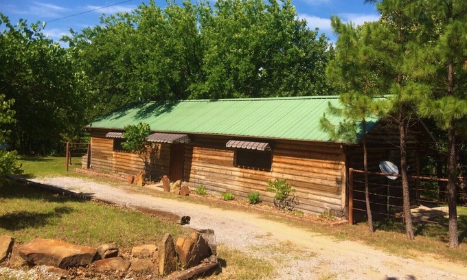Skiatook Cabin | Quiet & Secluded Cabin On Skiatook Lake
