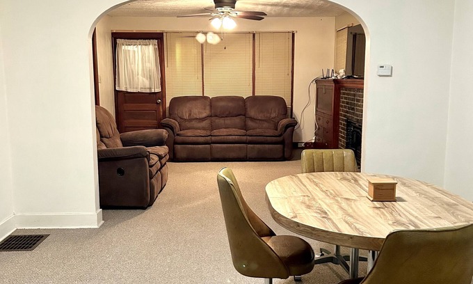 Chestnut Other | Quiet, secluded country home! Clean & Serene
