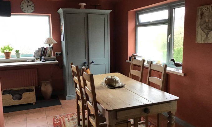 Batcombe House | Quiet Somerset Country Home Great Location, Family and pet Friendly