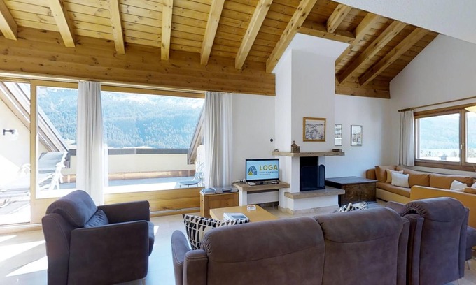 Silvaplana Apartment | Quiet, spacious and bright 3 ½-room apartment on two storeys on the 3rd floor, c