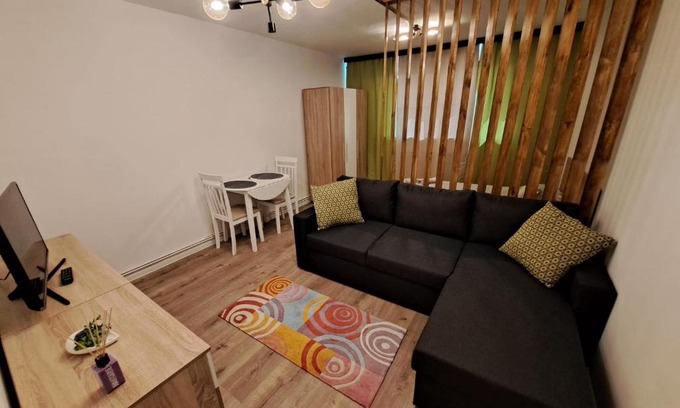 Pitesti Apartment | Quiet Studio