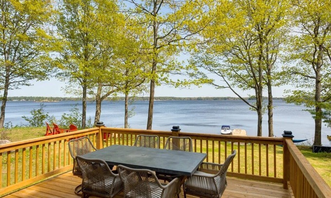 Severn House | Quiet Time on Sparrow Lake