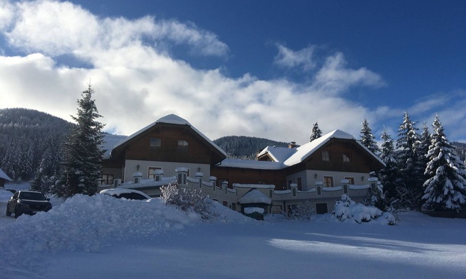 Krakauschatten Apartment | Quiet vacation apartment with mountain views