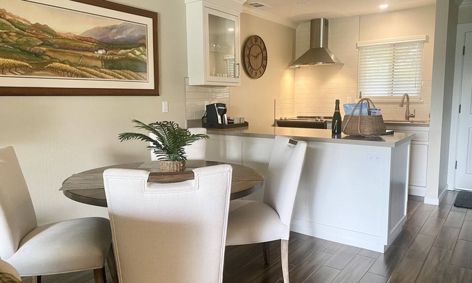 Napa Condo | Quiet Wine Country Club Retreat - Sleeps 4
