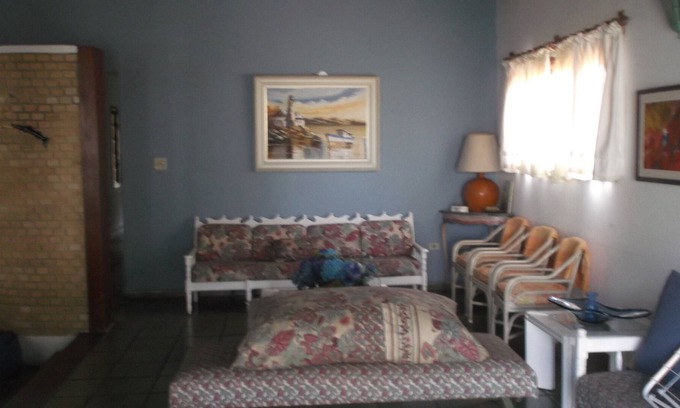 Lagoinha House | Quiet, wooded place with flowers and birds near the quiet beach