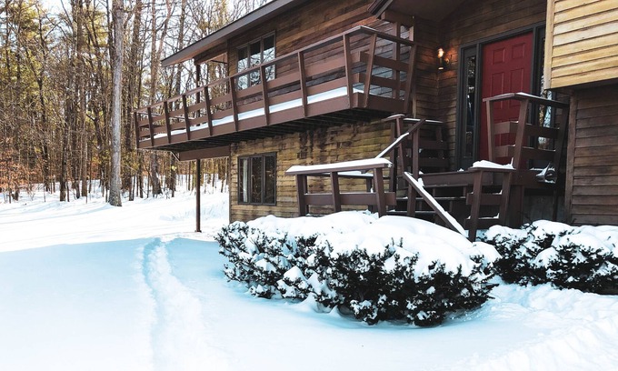 New Marlborough House | Quiet woodland retreat near Great Barrington