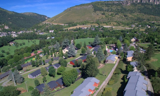 Meyrueis House | Quietly, between Causses and the Cevennes, close to the Gorges du Tarn