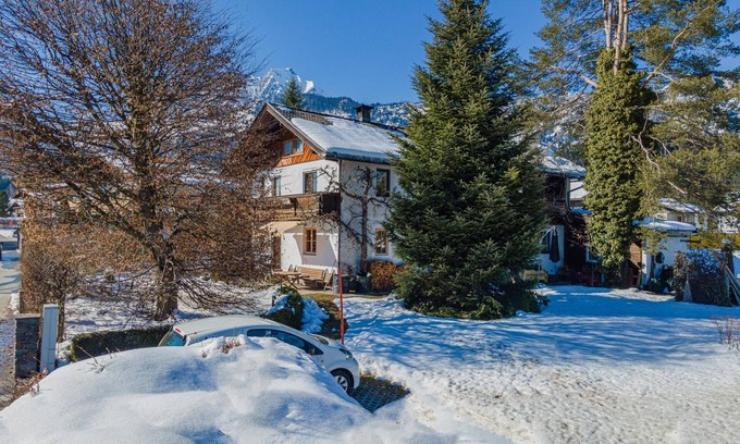 Sankt Johann in Tirol House | Quietly located holiday home with a garden