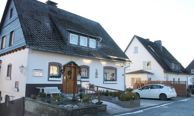 Zueschen Apartment | Quietly located vacation apartment with large balcony