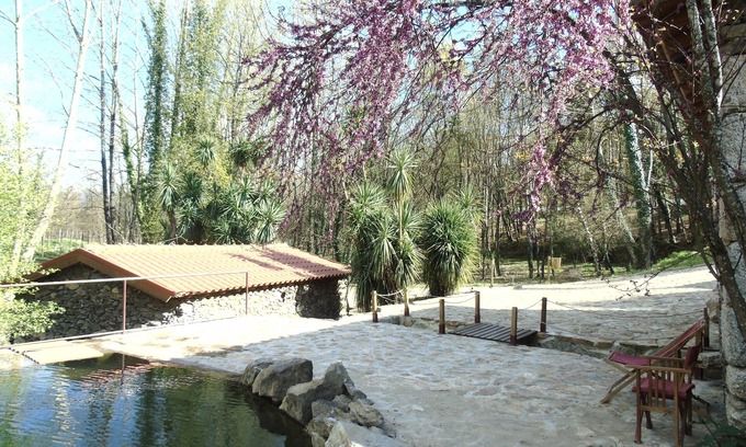 Molares Cottage | Quinta da Chouza AGROTURISMO e ENOTURISMO MOINHO N - Private beach - Free Wifi