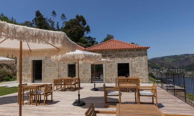 Cinfaes House | QUINTA ALTO DO RIO