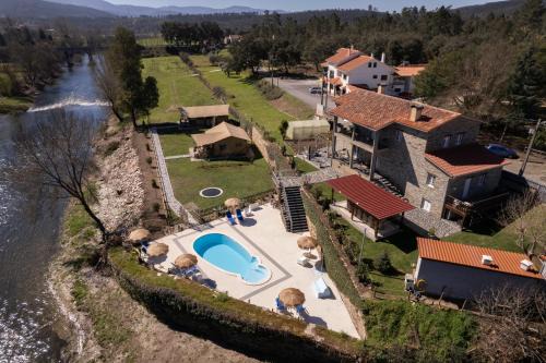 Arganil House | Quinta do Rio Alva and Glamping Lodges