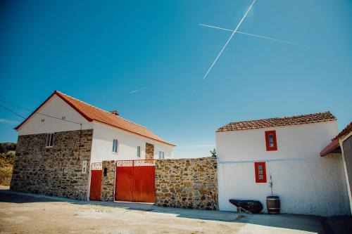 Serta House | Quinta Dos Avós Lourenço
