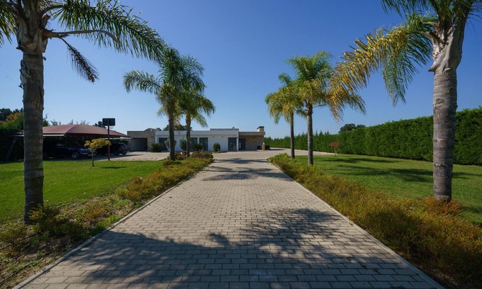 Palmela House | "QUINTA ZEZOCA", countryside villa near Lisbon