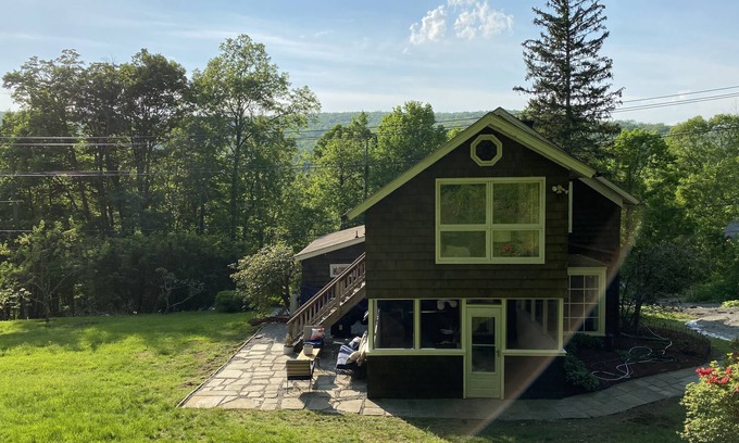 Marble Dale House | Quintessential Connecticut Living 5BRD/3 bath Home with Game Room and Fire Pit