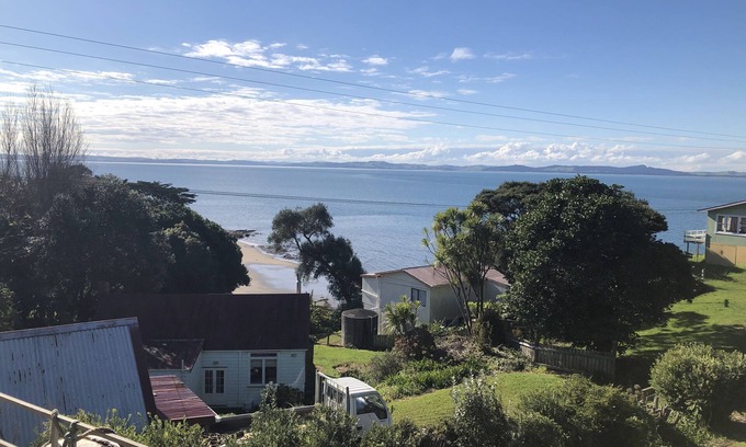 Pouto House | Quintessential kiwi bach