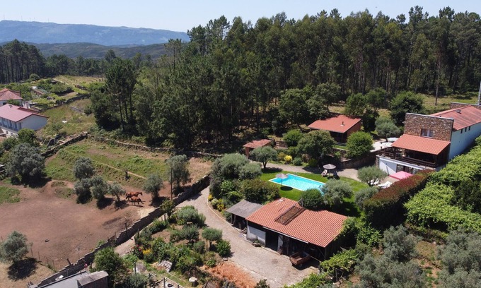 Dem Other | Quintinha D' Arga